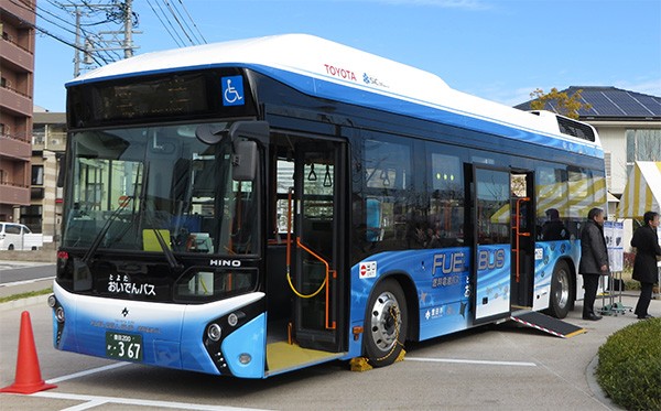 toyota-hino-fuel-cell-bus
