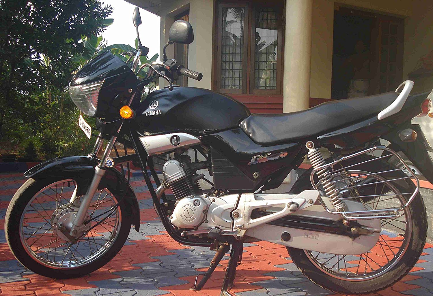 10 Forgotten motorcycles from Yamaha Aanavandi Travel Blog