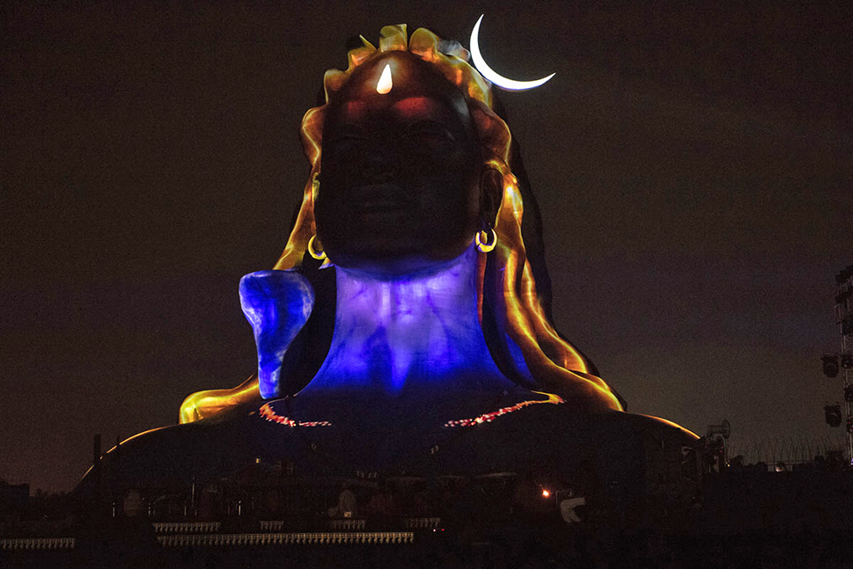 Featured image of post Adiyogi Shiva Statue Night View Discover the magic of the internet at imgur a community powered entertainment destination